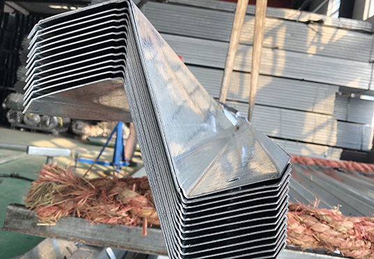 z型檩条 - 天津运通进出口有限公司